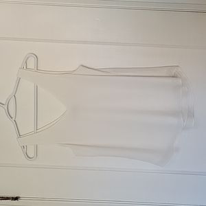 RW & Co white v-neck Sleeveless Blouse